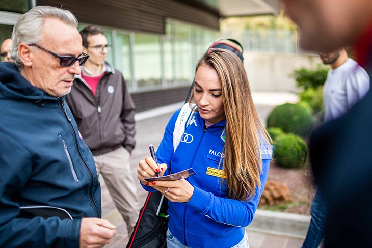 Rizzoli und Dorothea Wierer. Gemeinsam im Zeichen des Sports. 