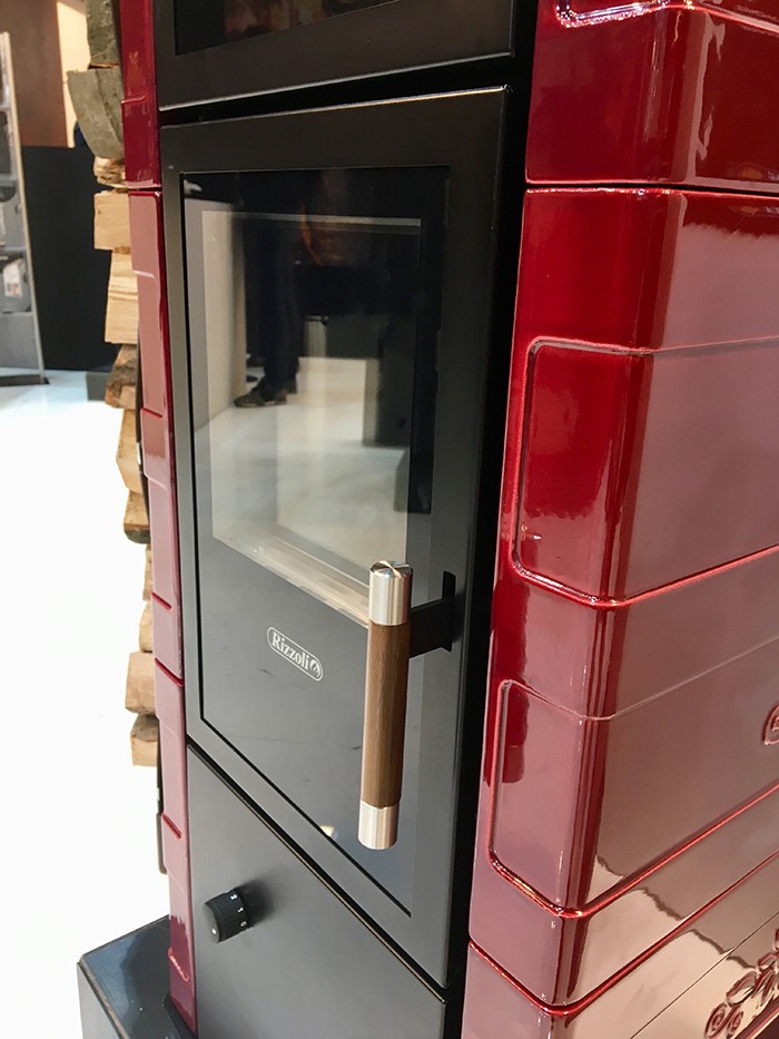 Nuova Serie T. Eleganza tecnologica