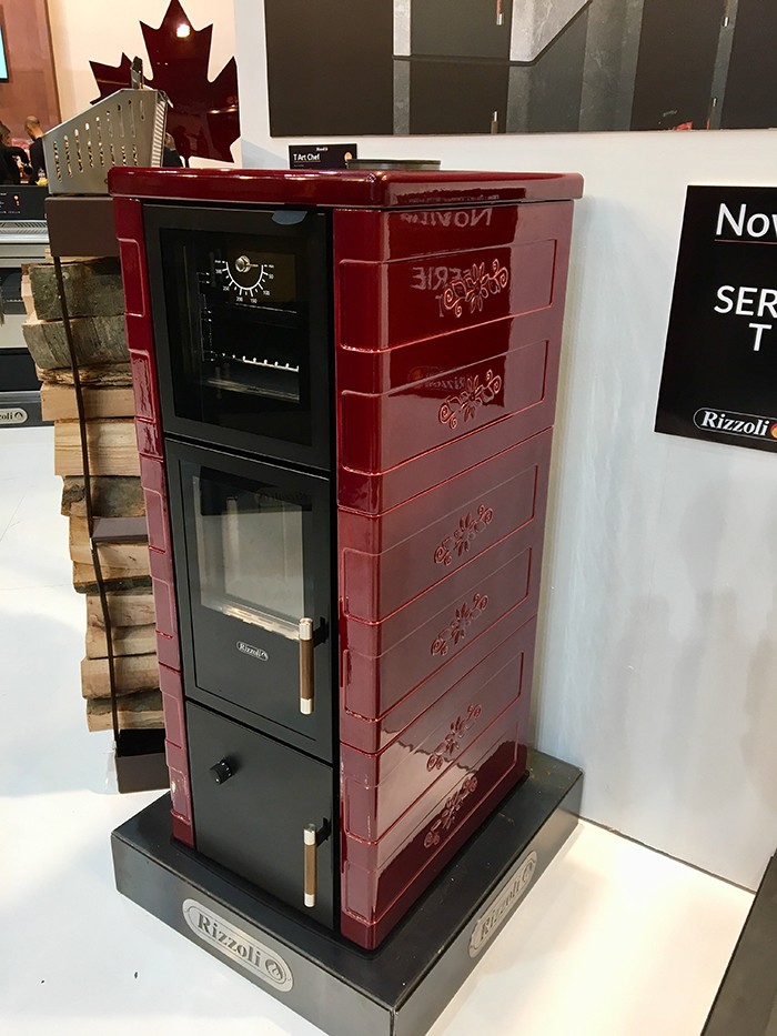 Nuova Serie T. Eleganza tecnologica